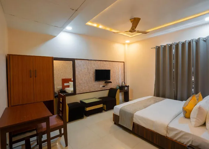 Hotel Kiaara Varanasi