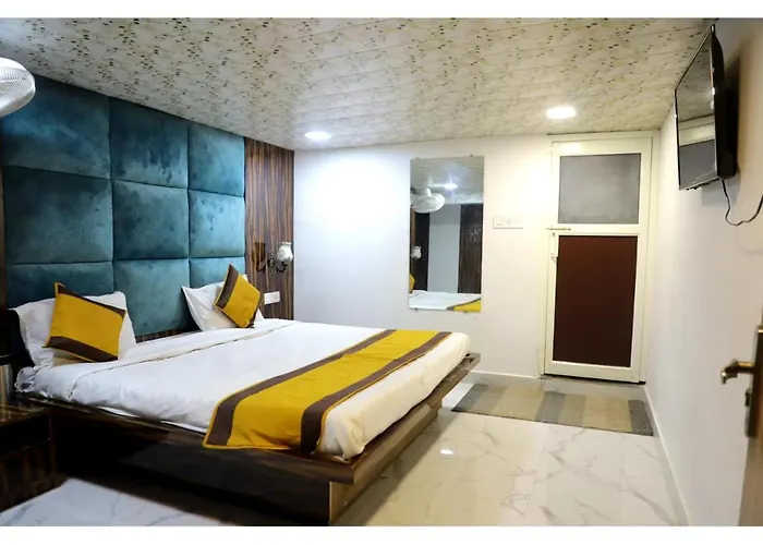 Hotel Radhe Radhe Mathura