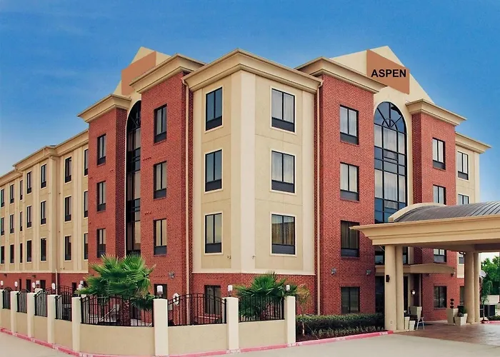 Aspen Grand Hotel Laporte La Porte