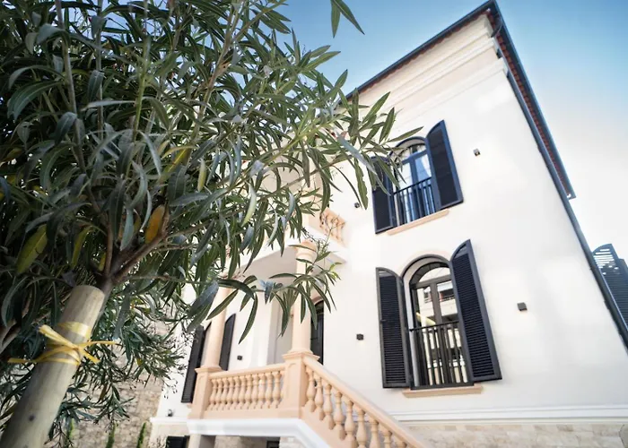 La Villa Ora Antibes
