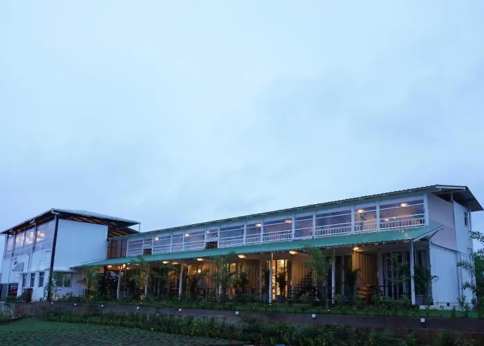 The Boat Club,Karjat Hotel