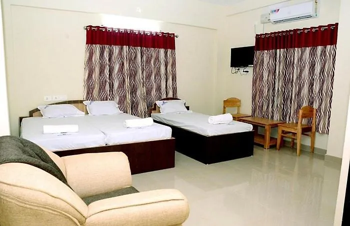 Puthumana Residency Hotel Payyannur