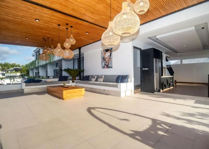 Octa Canggu Villa And Condotel