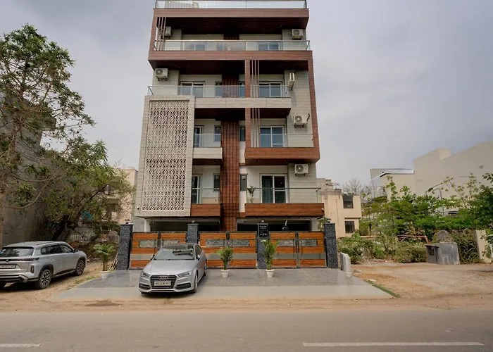 The Empire Studioz Hotel Golf Course Road Studio With Kitchen & Balcony One Horizon Center Paras Hospital Cyber City Gurgaon