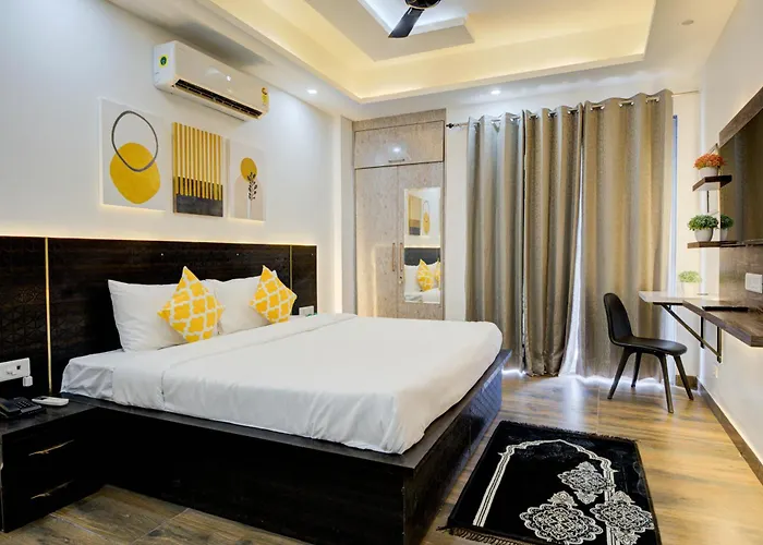 The Empire Studioz Hotel Golf Course Road Studio With Kitchen & Balcony One Horizon Center Paras Hospital Cyber City Gurgaon