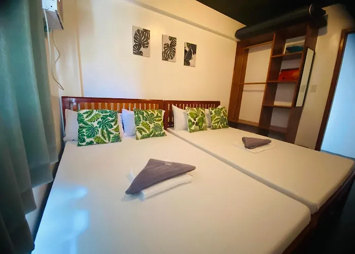 Triangle Huts Hotel Pagudpud