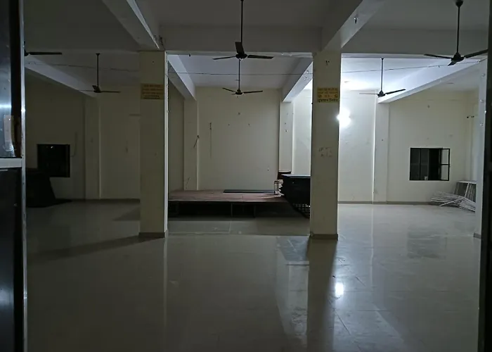 Maharshi Parashuram Atithi Bhawan Vrindavan