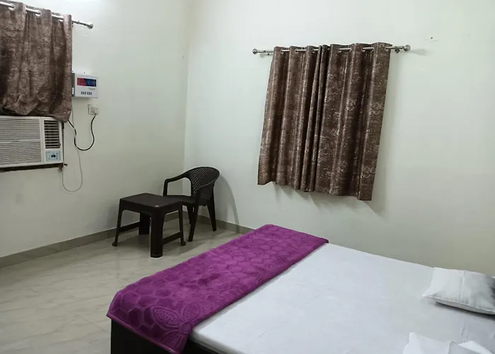 Maharshi Parashuram Atithi Bhawan Vrindavan