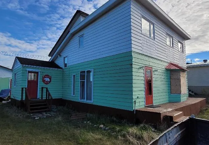 Polar Bear Bed And Breakfast Churchill