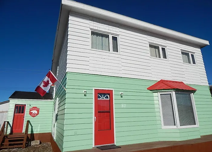 Polar Bear Bed And Breakfast Churchill