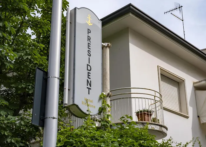 Hotel President - Vintage Hotel In Centro Riccione