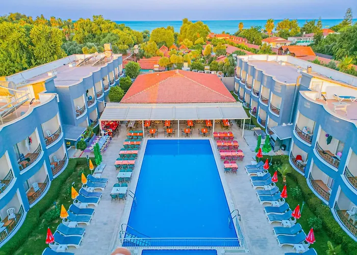 Sayanora Hotel Side