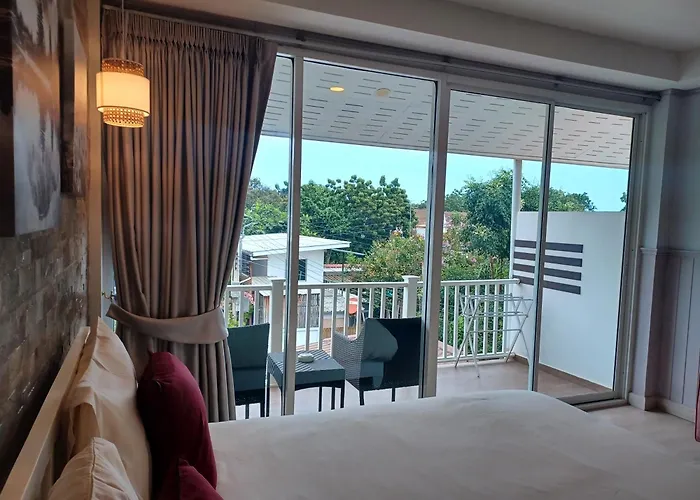 Hotel Koh Larn Riviera