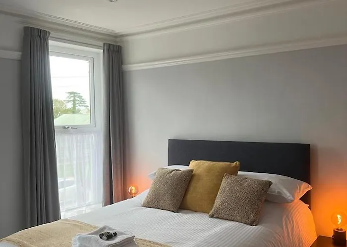Brynhyfryd Guest House Cardigan