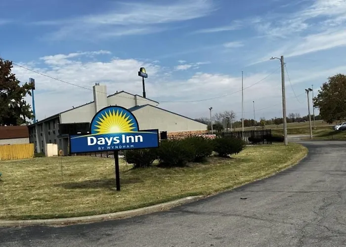 Days Inn & Suites By Wyndham Caseyville