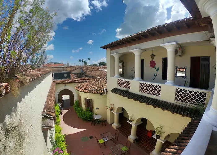 Ricks Hostel Santa Ana