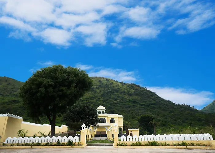 Maangarh Resorts Udaipur
