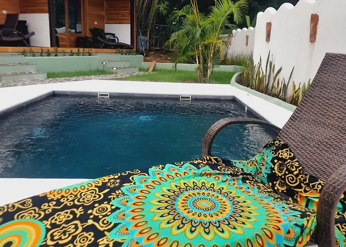 Tiki Lodge Hotel De Charme Santa Catalina