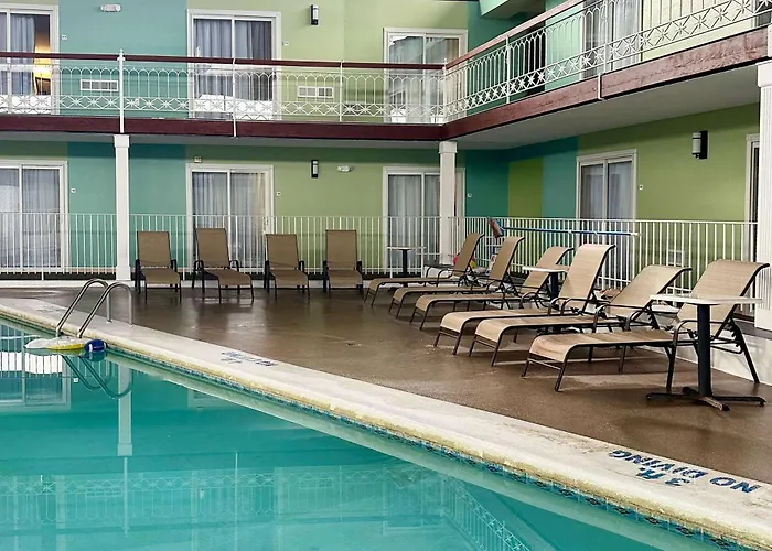 Quality Inn & Suites Coldwater Near I-69