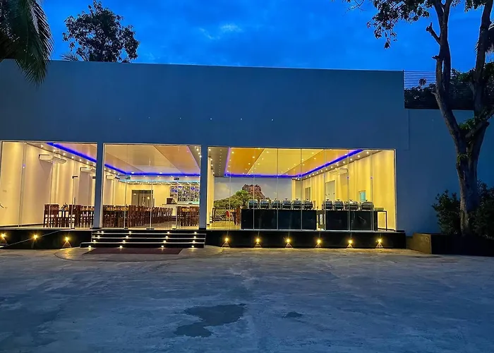Acme Grand Hotel Habarana