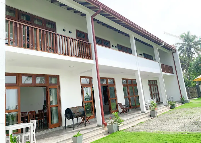 360 Surf Weligama Bay Hotel