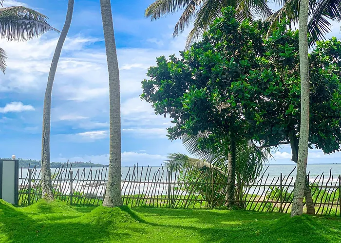 Hotel 360 Surf Weligama Bay