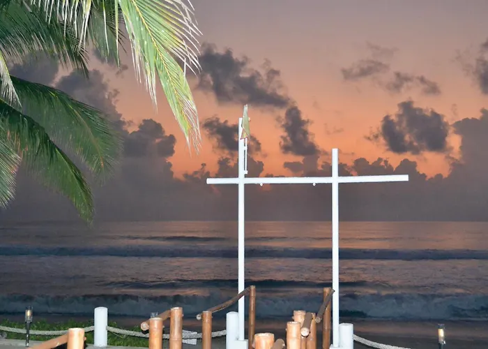 Bed and Breakfast Casa Faro Troncones