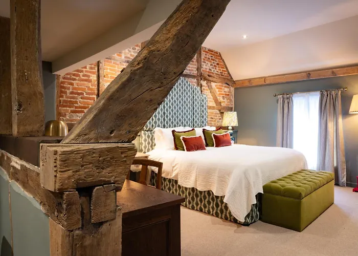 The Coat And Bear - A Heartwood Inn Newbury 