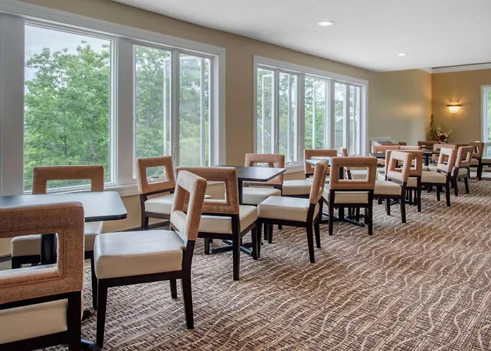 Ogunquit River Inn & Suites