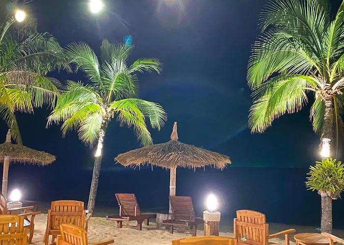 Koh Ngai Paradise Beach