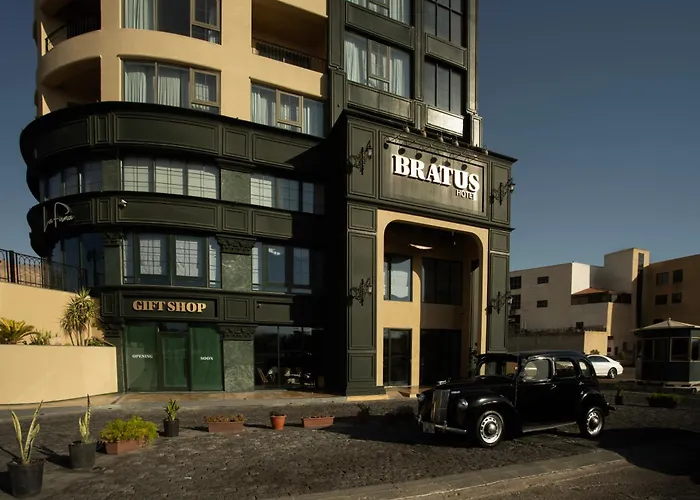 Bratus Hotel Akaba