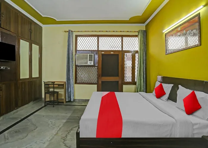 Hotel O Royal Retreat Gurgaon