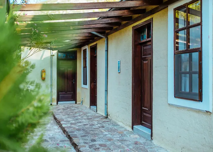 Eski Yeni Tatil Evi Olimpos