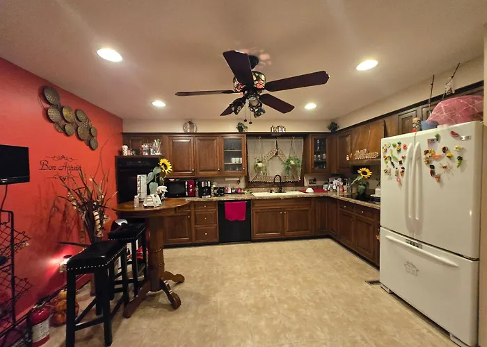 Jays Ranch Hamden Bed & Breakfast