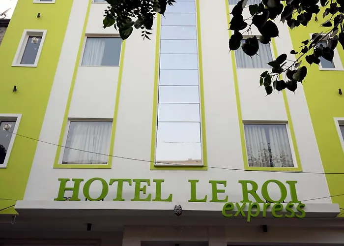 Hotel Le Roi Express Karol Bagh Delhi 
