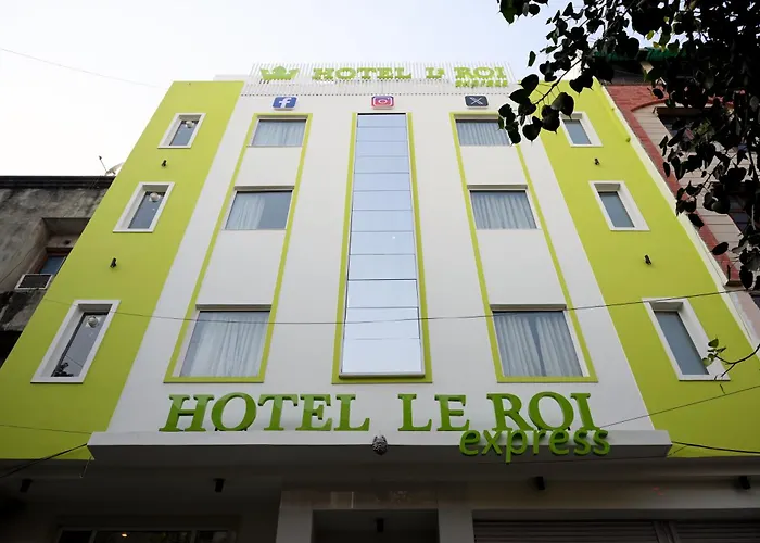Hotel Le Roi Express Karol Bagh Delhi 