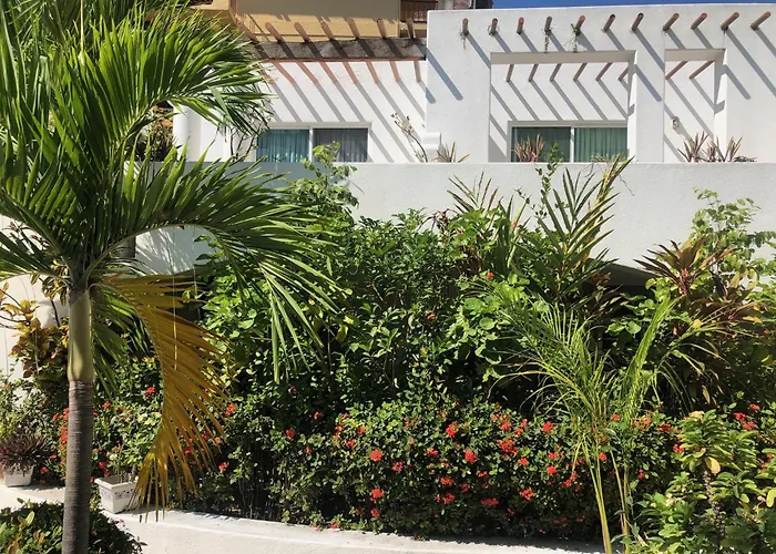 Bungalows Adelamar Zihuatanejo