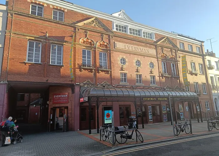 Rooms On The Prom Cheltenham