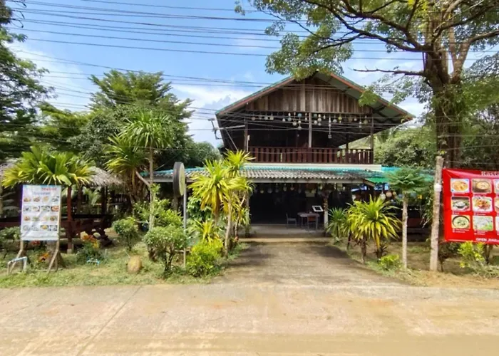 Hotel Rasta House,,Koh Phayam