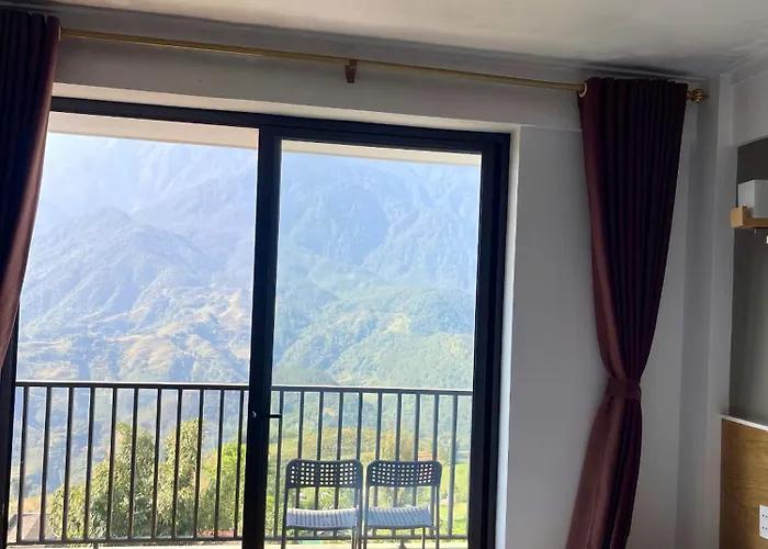 Roxana Sapa Hotel
