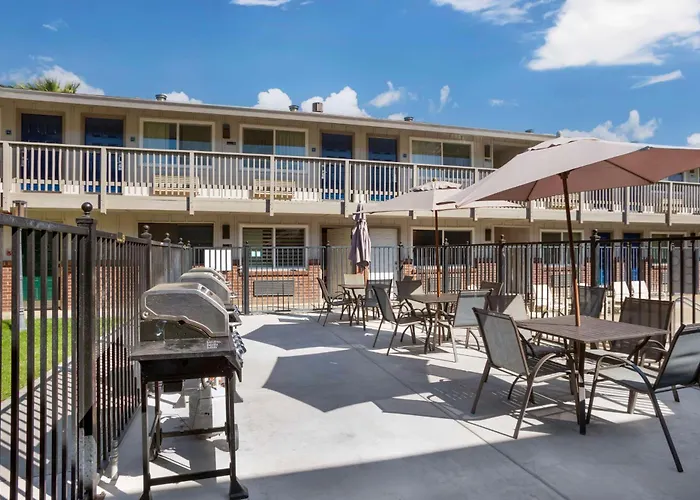 Best Western Shadow Inn Woodland