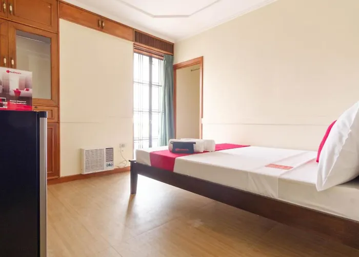 Reddoorz Plus Near Johnson And Johnson Paranaque Paranaque City