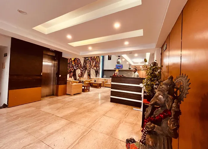 Hotel The Gold Inn - Walking Distance From Gaffar Market Karol Bagh Delhi