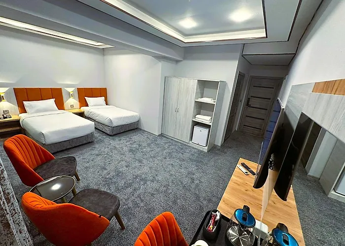 Amazon Hotel - Free Massage Bakoe