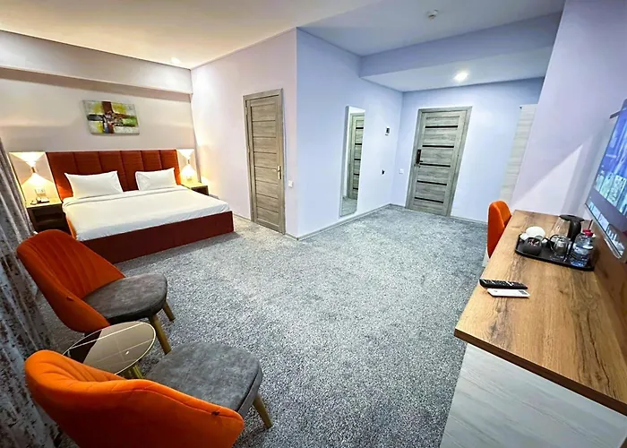 Amazon Hotel - Free Massage Bakoe