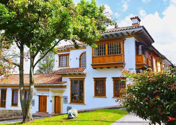 Casa-Hotel de La Calle Yerma - Completamente Privada Bogotá