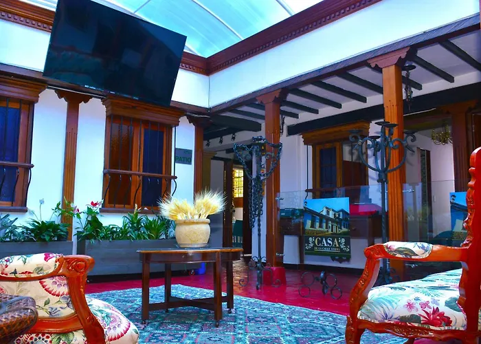 Casa-Hotel de La Calle Yerma - Completamente Privada Bogotá