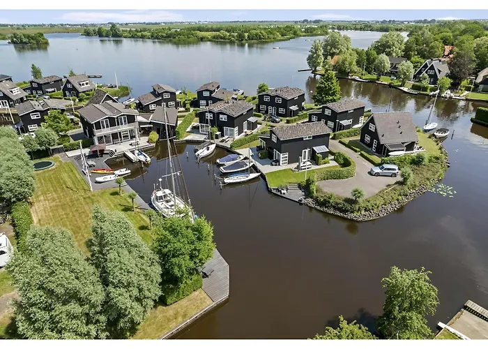 Waterpark Oan 'e Poel bij Sneekermeer Terherne