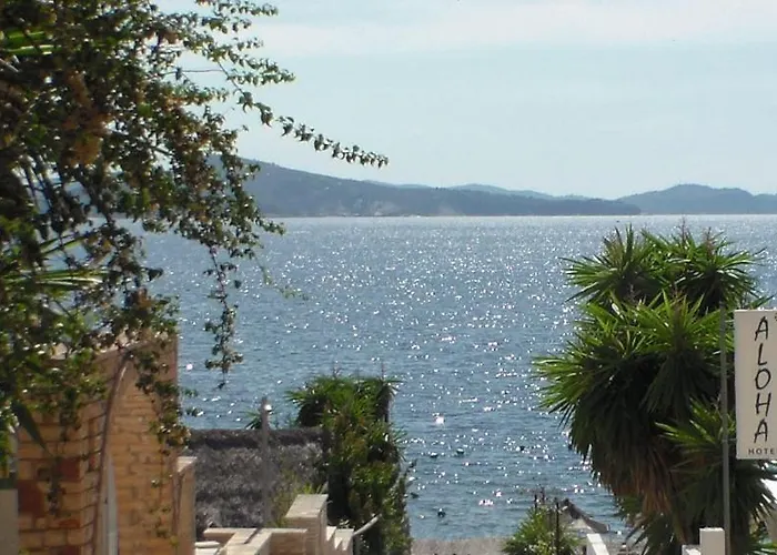 Blue Eye Saranda Hotel