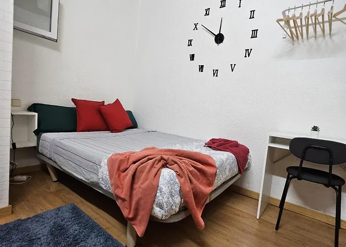 Meridiana Nino House Barcelona